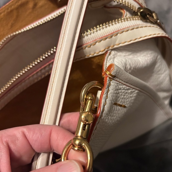 Coach Rogue 30/31 in Chalk/Oxblood - Picture 9 of 12